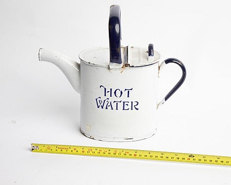 Hospital Hot Water Can in Enamel 